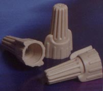 EASY-TWIST  WINGED WIRE CONNECTOR TAN  22-8 AWG VOLTAGE: 600 VOLT 300VOLT